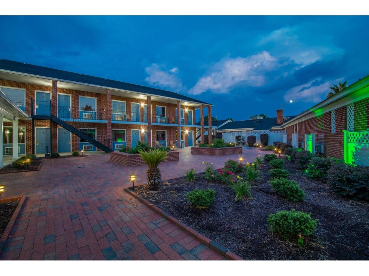 Winton Inn&Suites Barnwell Exterior foto